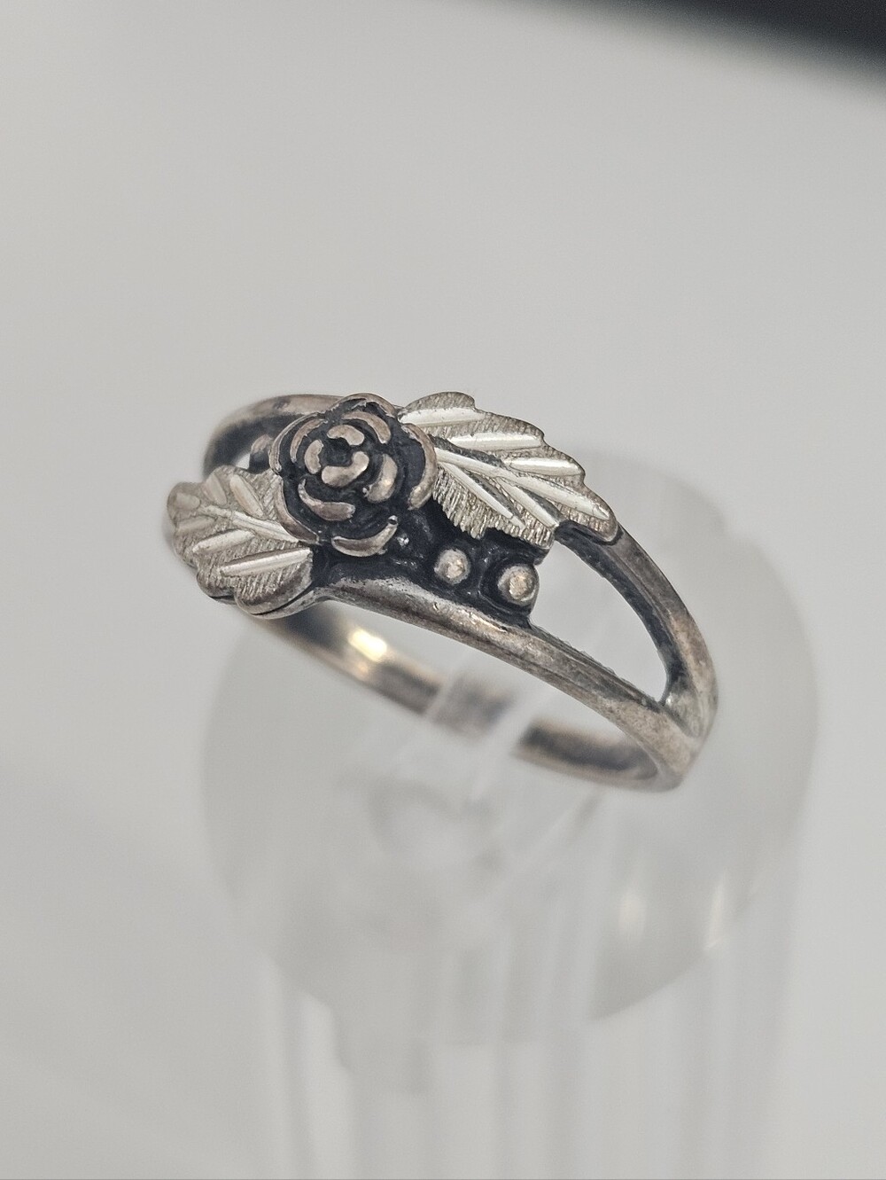 Vintage 925 Rose and Leaves Sterling Silver Ring Size 8 US